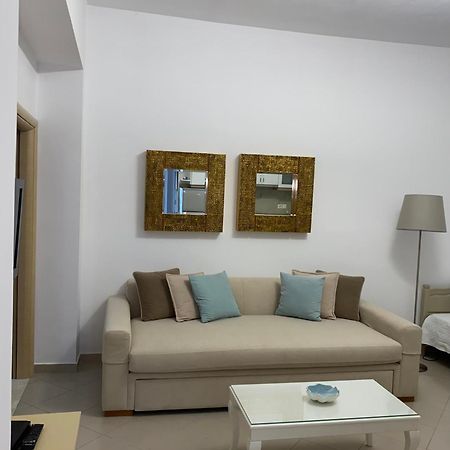 Lr Apartments Σαράντα Εξωτερικό φωτογραφία