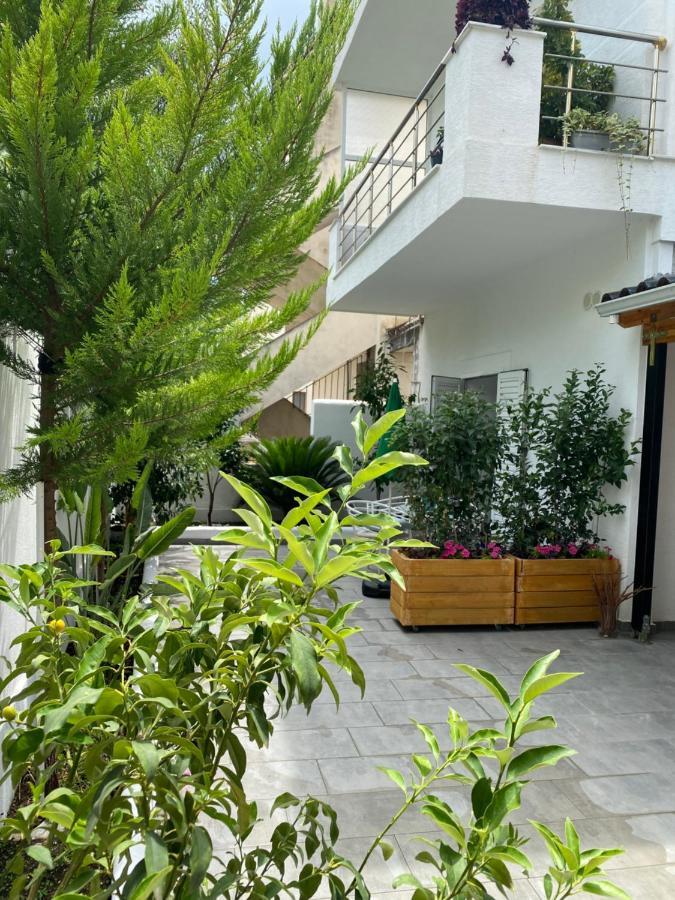 Lr Apartments Σαράντα Εξωτερικό φωτογραφία