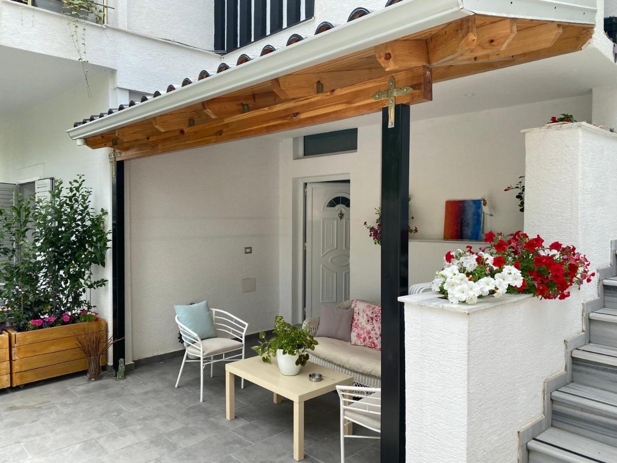 Lr Apartments Σαράντα Εξωτερικό φωτογραφία